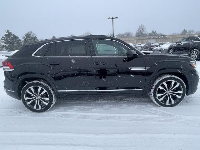 2021 Volkswagen Atlas Cross Sport Vehicle Photo in BEACHWOOD, OH 44122-4298