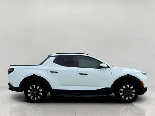 2025 Hyundai SANTA CRUZ Vehicle Photo in Green Bay, WI 54304