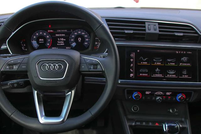 2024 Audi Q3 Vehicle Photo in SUGAR LAND, TX 77478