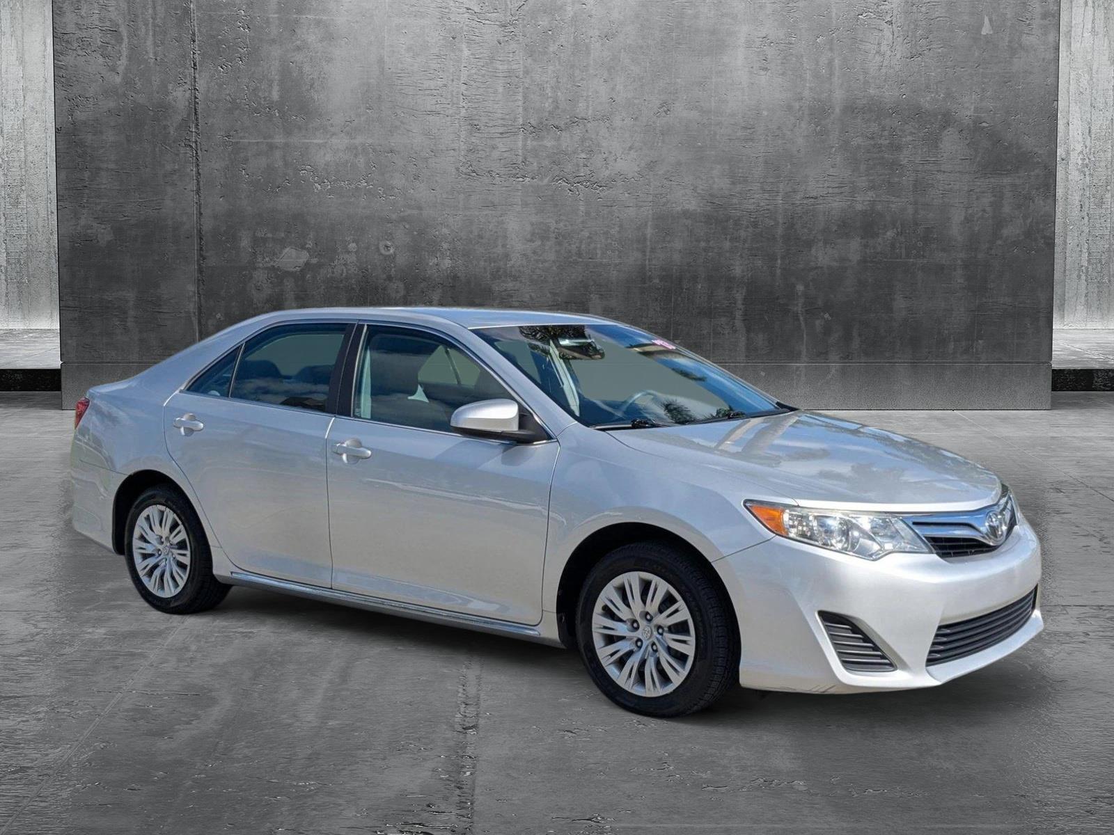 2013 Toyota Camry Vehicle Photo in PEMBROKE PINES, FL 33024-6534