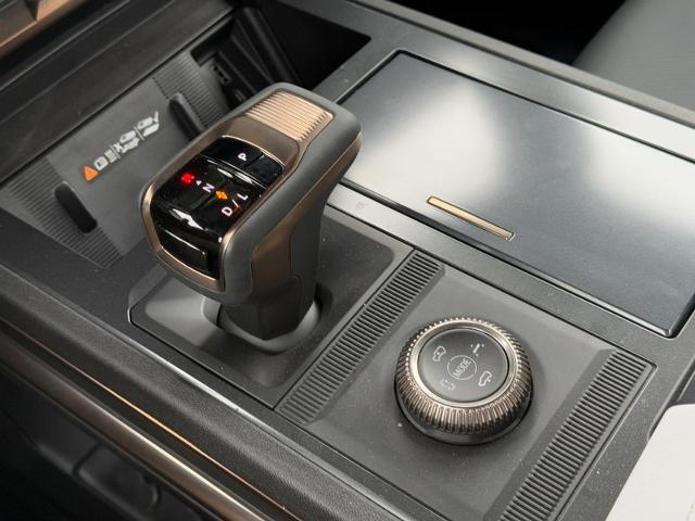 2024 GMC HUMMER EV SUV Vehicle Photo in COLUMBIA, MO 65203-3903