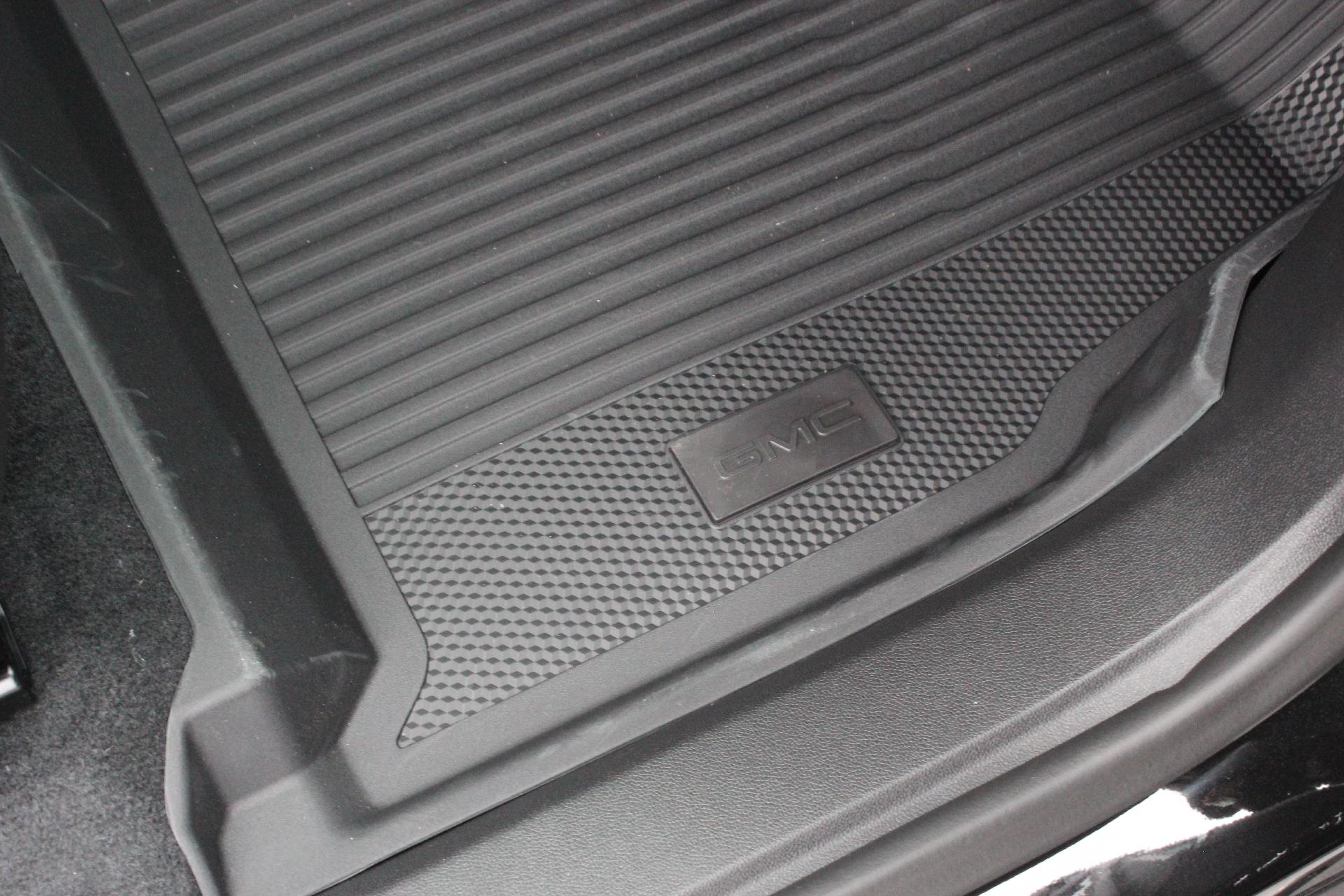 2025 GMC Acadia Vehicle Photo in AURORA, CO 80012-4011