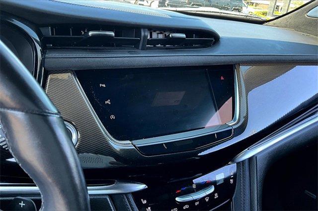 2022 Cadillac XT6 Vehicle Photo in TOPEKA, KS 66609-0000