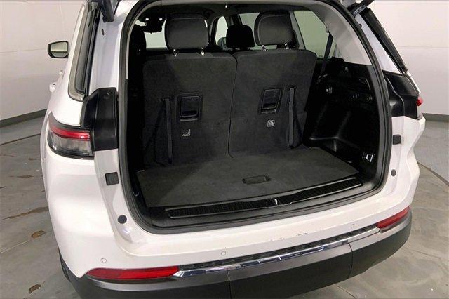 2023 Jeep Grand Cherokee L Vehicle Photo in INDEPENDENCE, MO 64055-1314