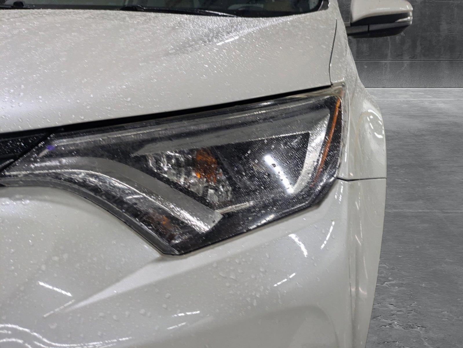 2018 Toyota RAV4 Vehicle Photo in Winter Park, FL 32792