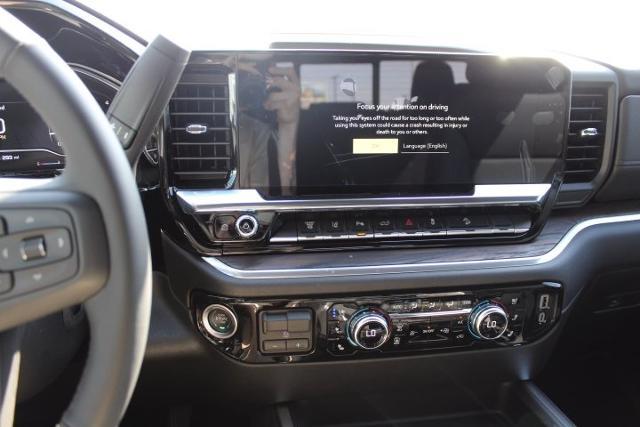 2025 GMC Sierra 2500 HD Vehicle Photo in Greenville, TX 75402