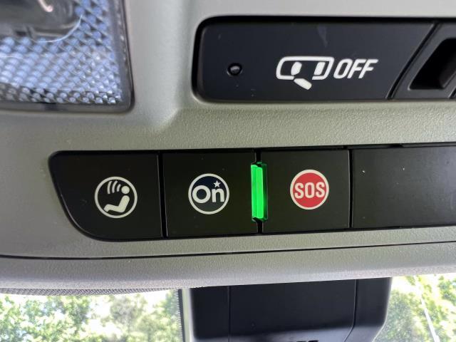 2022 Chevrolet Equinox Vehicle Photo in Roslyn, NY 11576