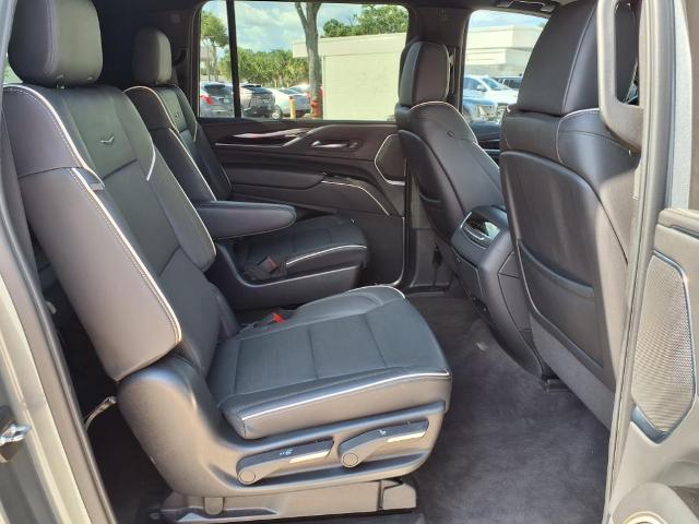 2022 Cadillac Escalade ESV Vehicle Photo in Tampa, FL 33612