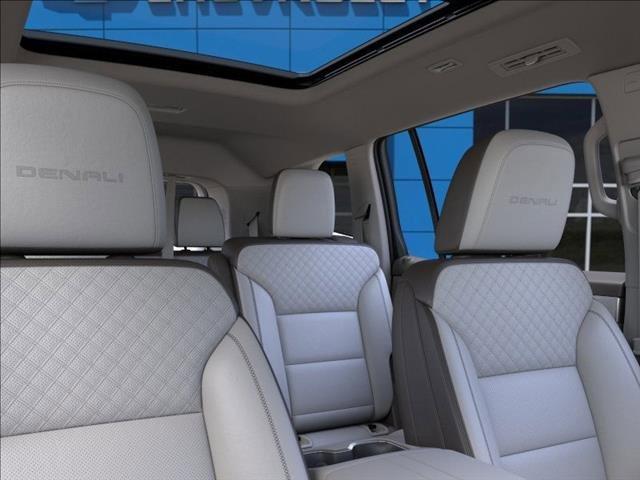 2025 GMC Acadia Vehicle Photo in EMPORIA, VA 23847-1235