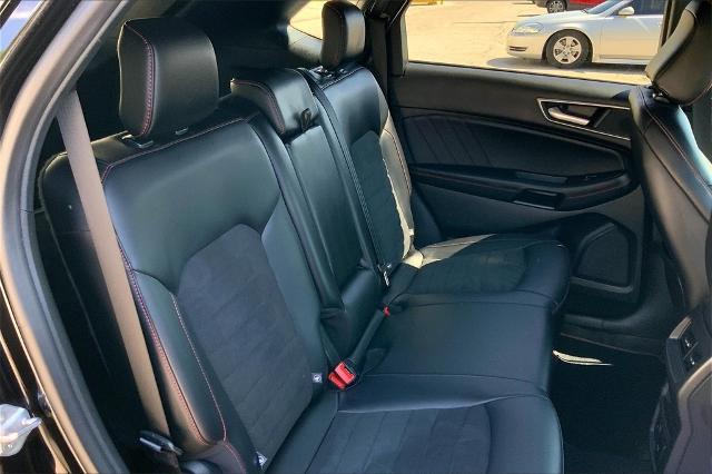 2024 Ford Edge Vehicle Photo in Kansas City, MO 64114