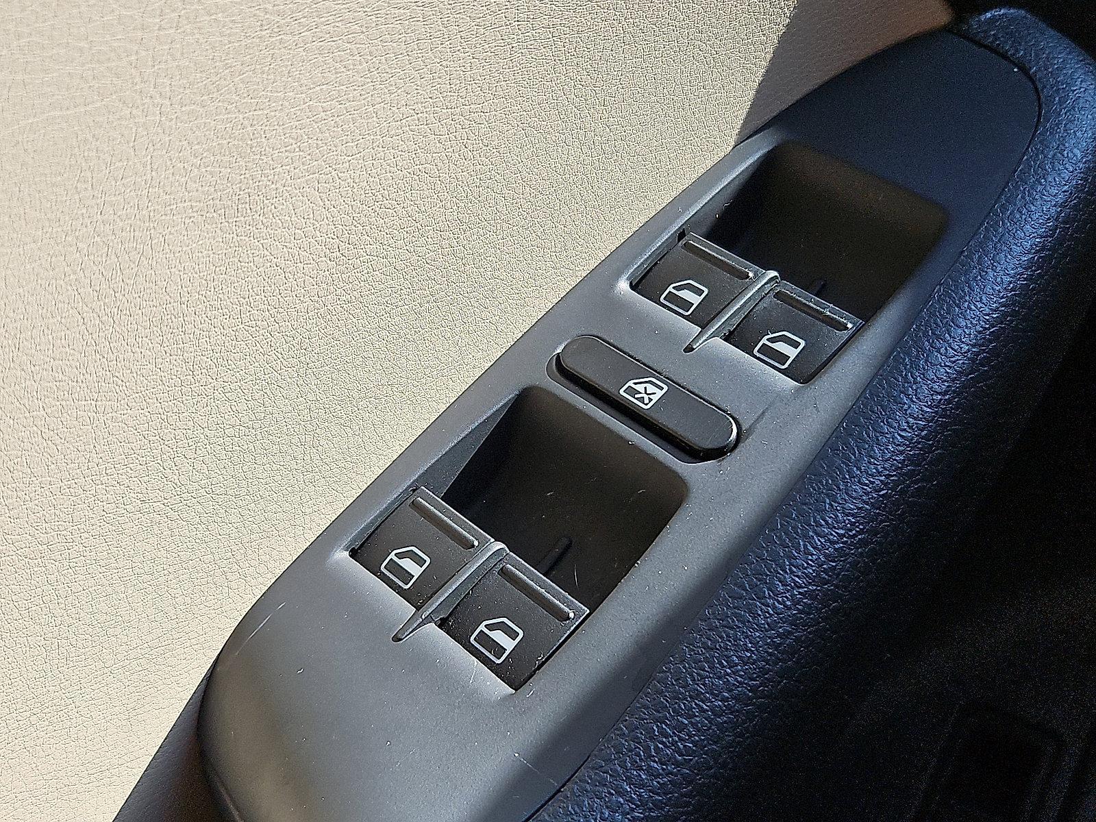 2012 Volkswagen Jetta Sedan Vehicle Photo in Jenkintown, PA 19046