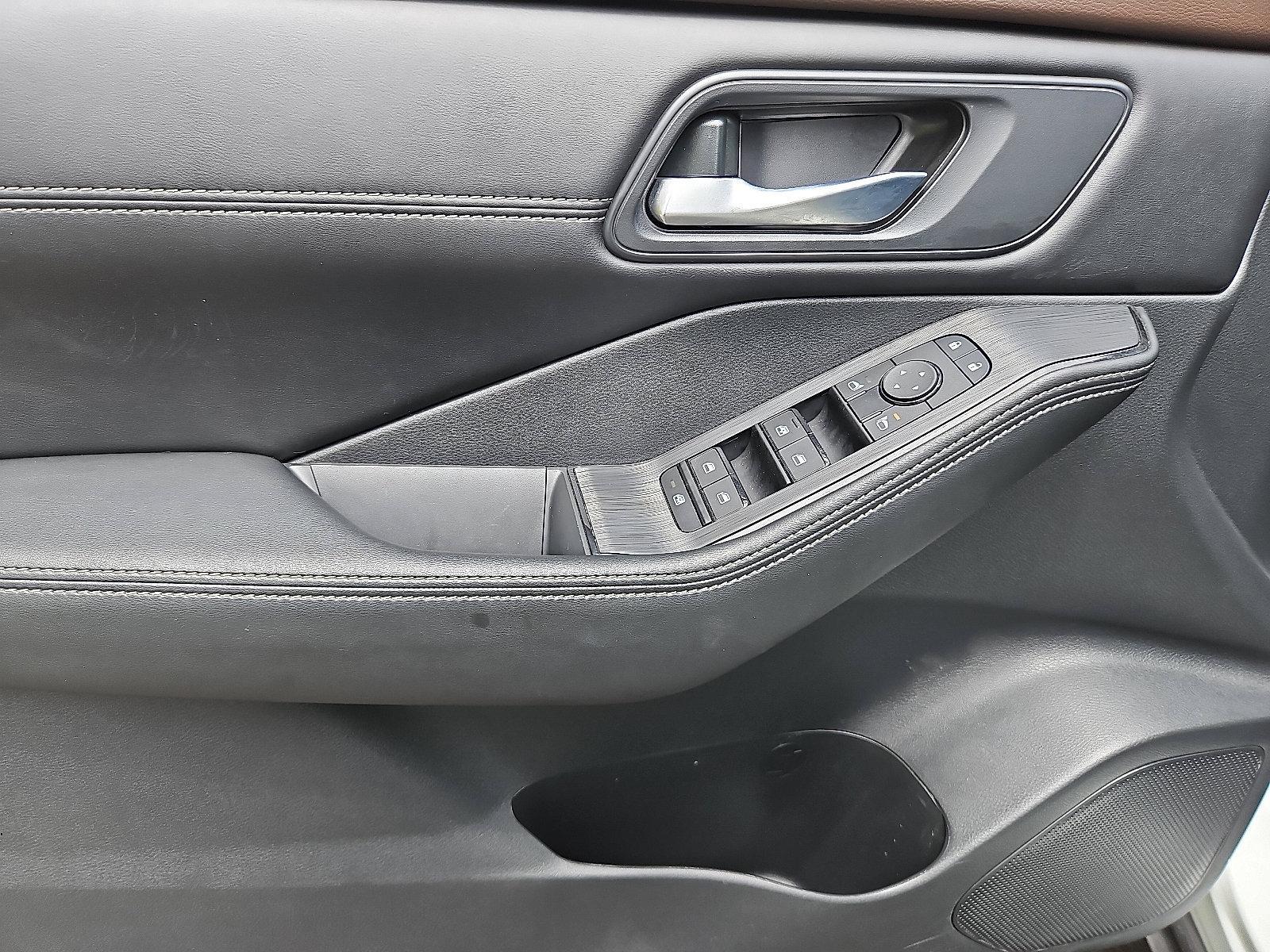 2023 Nissan Rogue Vehicle Photo in Jenkintown, PA 19046