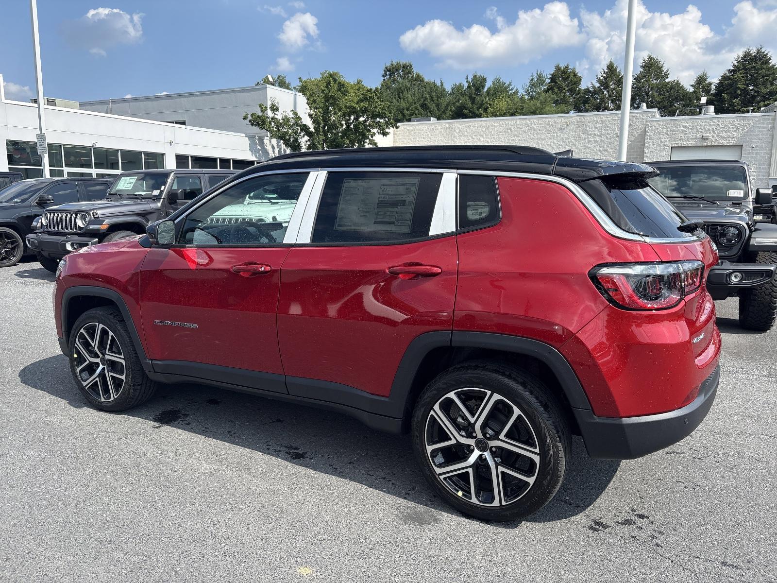 2025 Jeep Compass Vehicle Photo in Mechanicsburg, PA 17050-1707