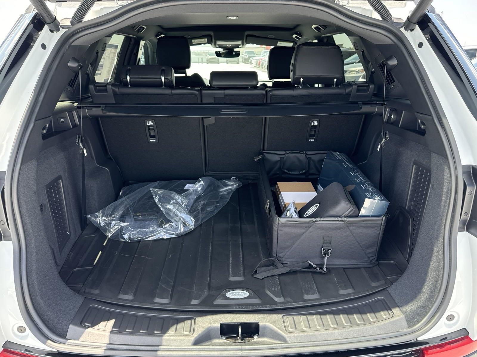 2024 Discovery Sport Vehicle Photo in AUSTIN, TX 78717