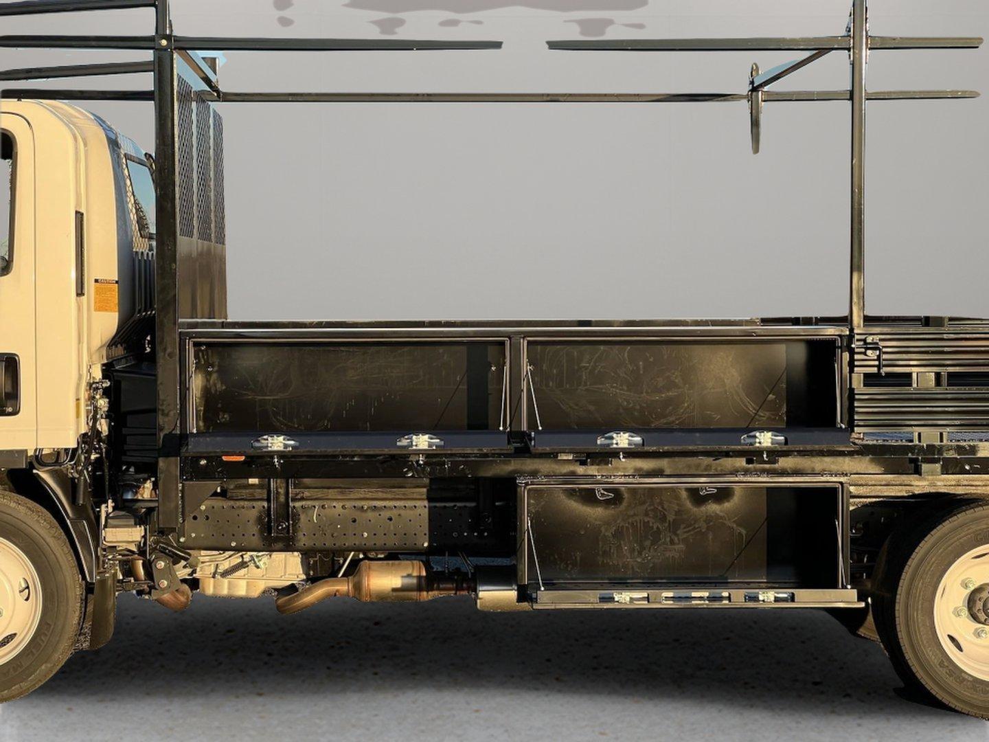 2024 Chevrolet Low Cab Forward 4500 Vehicle Photo in GEORGETOWN, TX 78626-7508