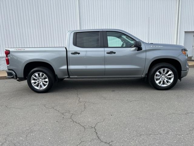 Used 2024 Chevrolet Silverado 1500 Custom with VIN 1GCPDBEK6RZ285675 for sale in Little Rock