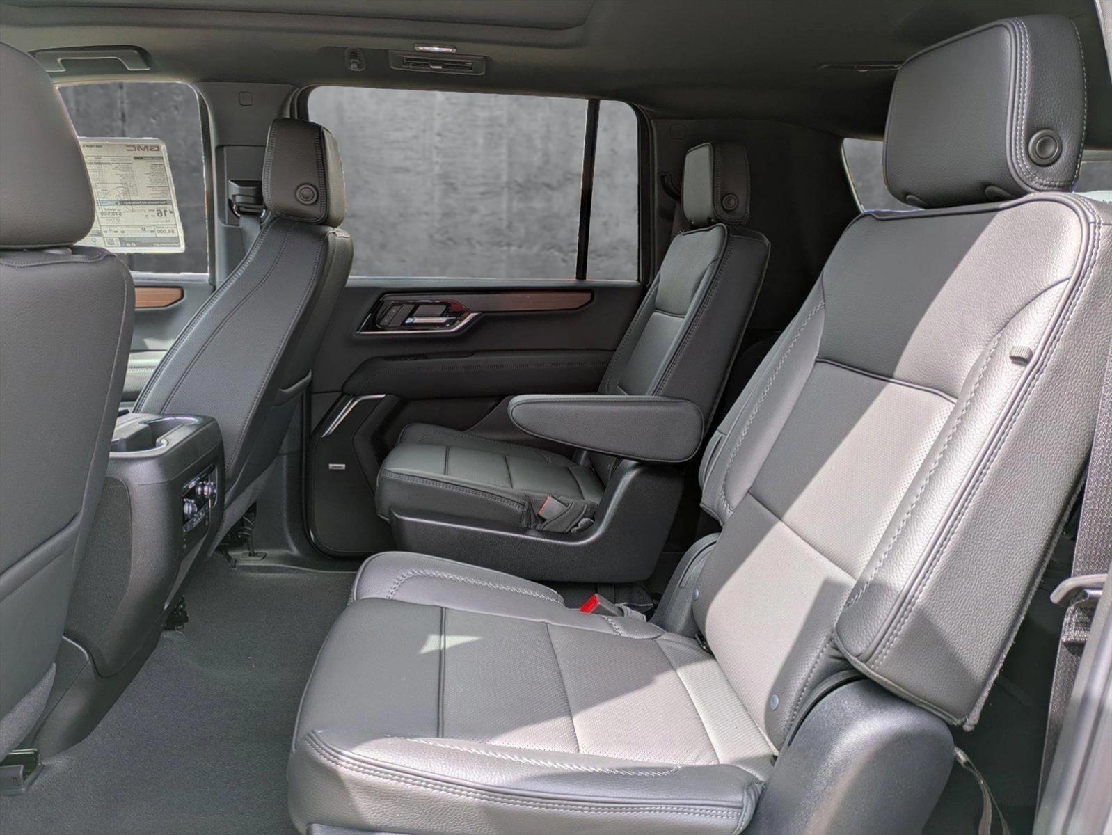 2025 GMC Yukon XL Vehicle Photo in GOLDEN, CO 80401-3850