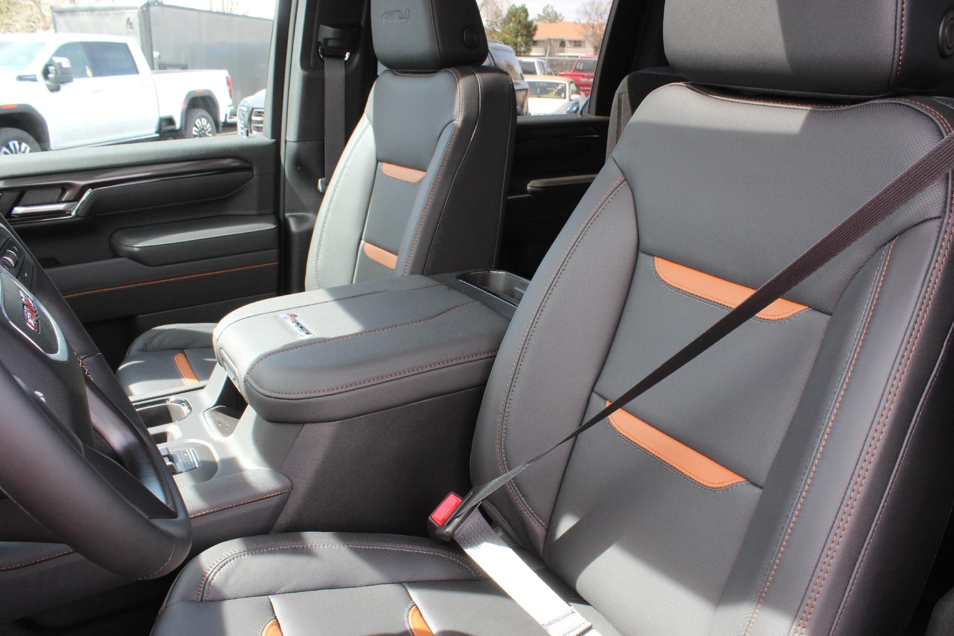 2025 GMC Sierra 3500 HD Vehicle Photo in AURORA, CO 80012-4011