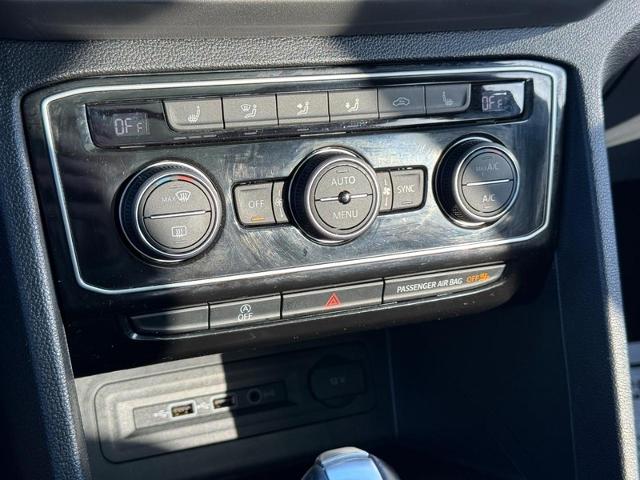 2020 Volkswagen Atlas Cross Sport Vehicle Photo in COLUMBIA, MO 65203-3903
