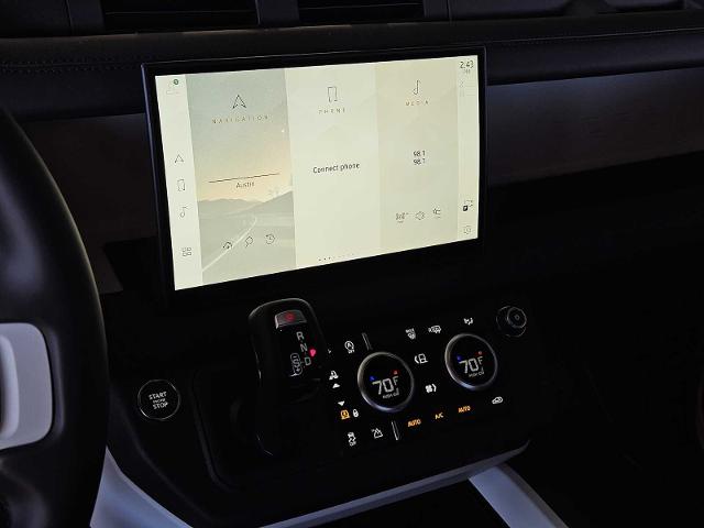 2025 Defender Vehicle Photo in AUSTIN, TX 78717
