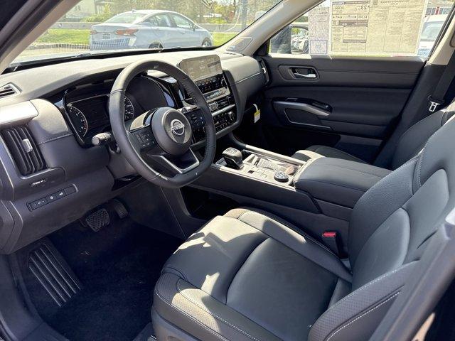 2025 Nissan Pathfinder Vehicle Photo in Flemington, NJ 08822
