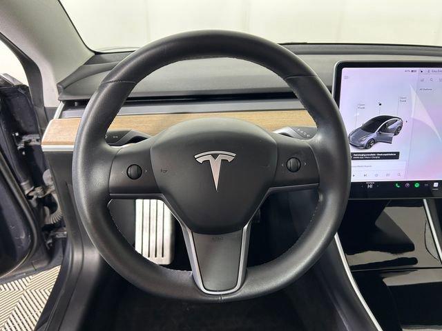 2020 Tesla Model 3 Vehicle Photo in MEDINA, OH 44256-9631