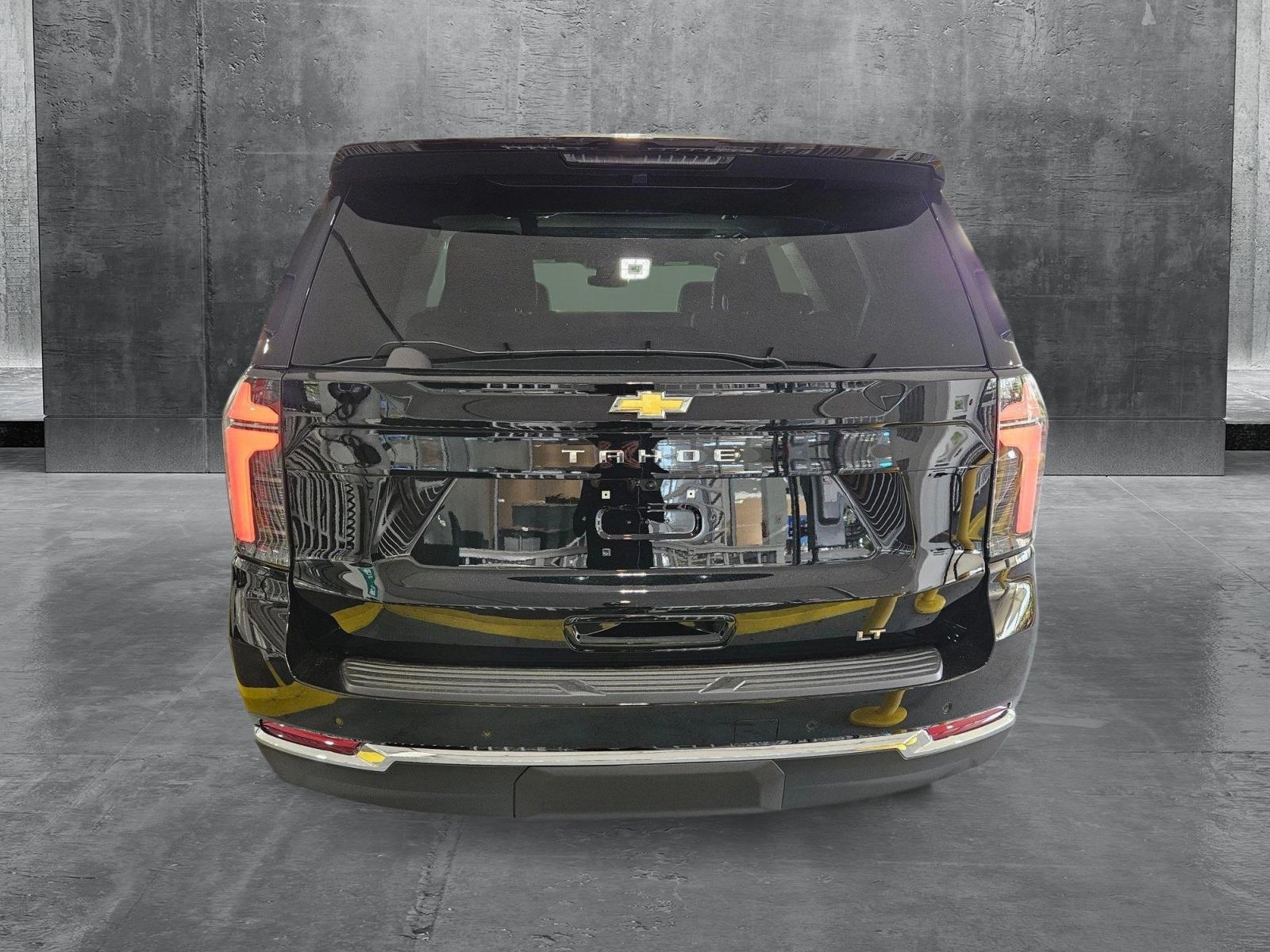 2025 Chevrolet Tahoe Vehicle Photo in GREENACRES, FL 33463-3207