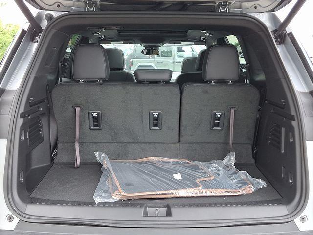 2024 GMC Acadia Vehicle Photo in DANBURY, CT 06810-5034
