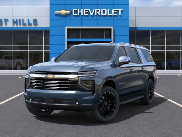 2025 Chevrolet Suburban Vehicle Photo in Roslyn, NY 11576