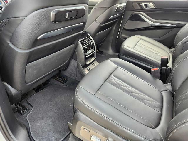 2025 BMW X7 M60i Vehicle Photo in PLANO, TX 75024