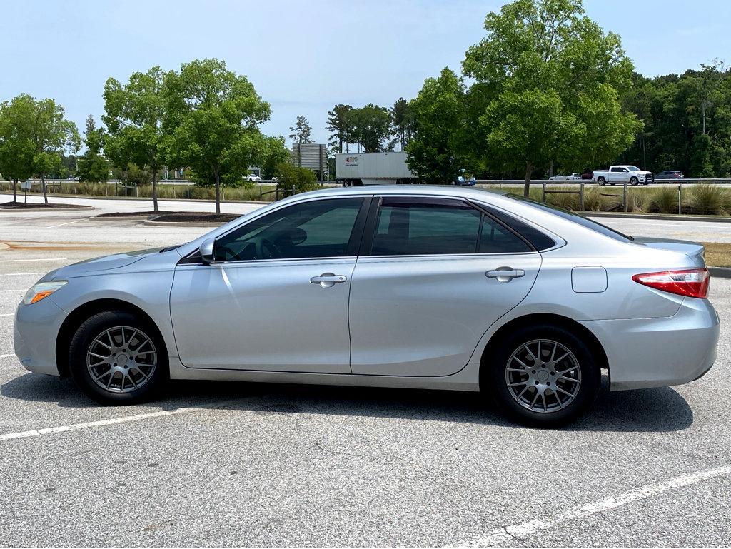 2016 Toyota Camry Vehicle Photo in POOLER, GA 31322-3252