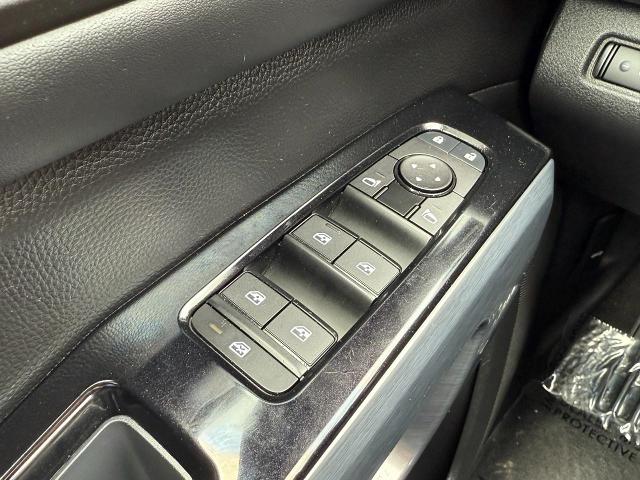 2024 Nissan Pathfinder Vehicle Photo in Appleton, WI 54914