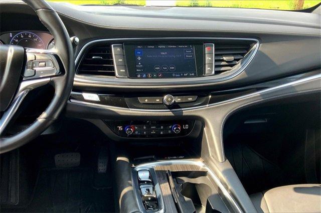2024 Buick Enclave Vehicle Photo in TOPEKA, KS 66609-0000