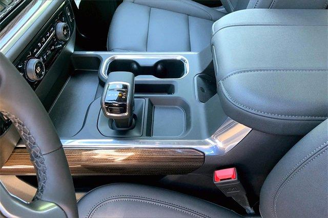 2025 Chevrolet Silverado 1500 Vehicle Photo in KANSAS CITY, MO 64114-4502