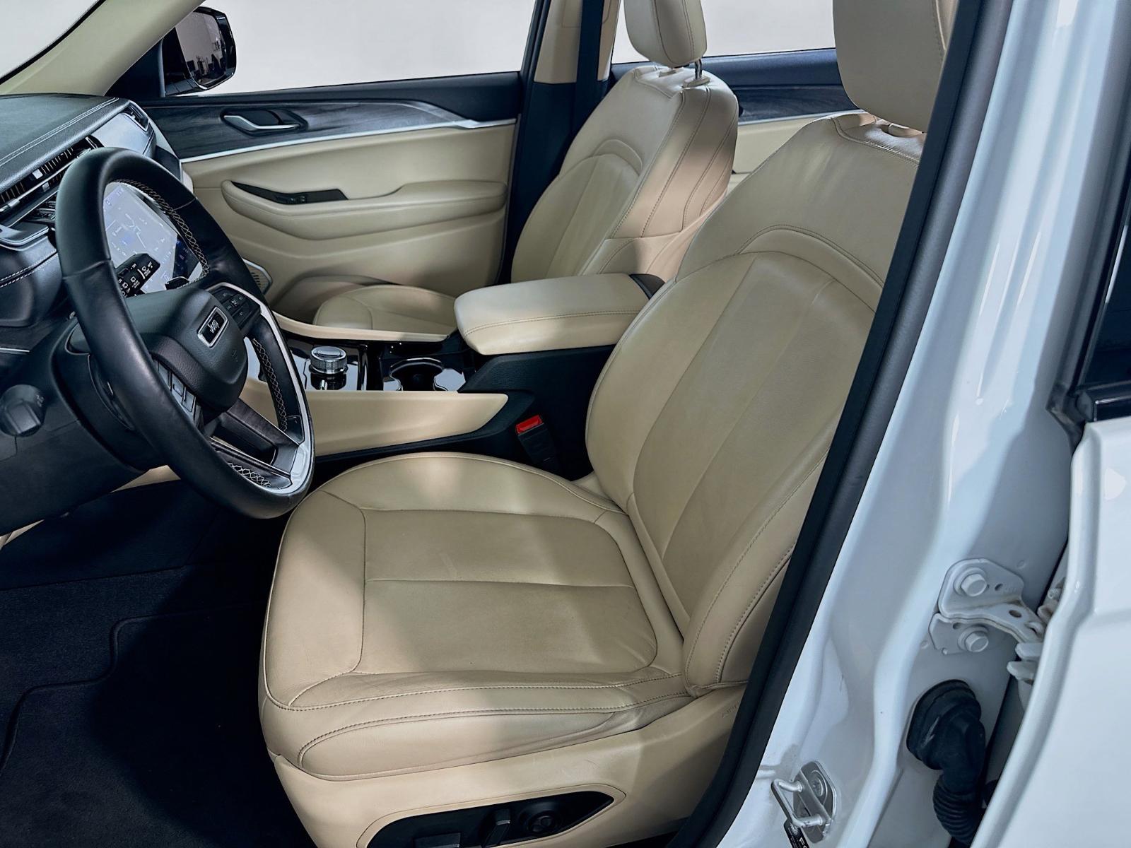 2021 Jeep Grand Cherokee L Vehicle Photo in Langhorne, PA 19047