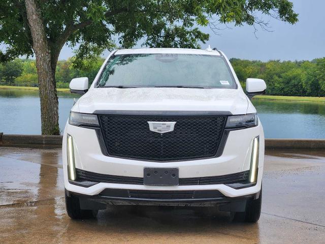 2021 Cadillac Escalade ESV Vehicle Photo in DENTON, TX 76210-9321
