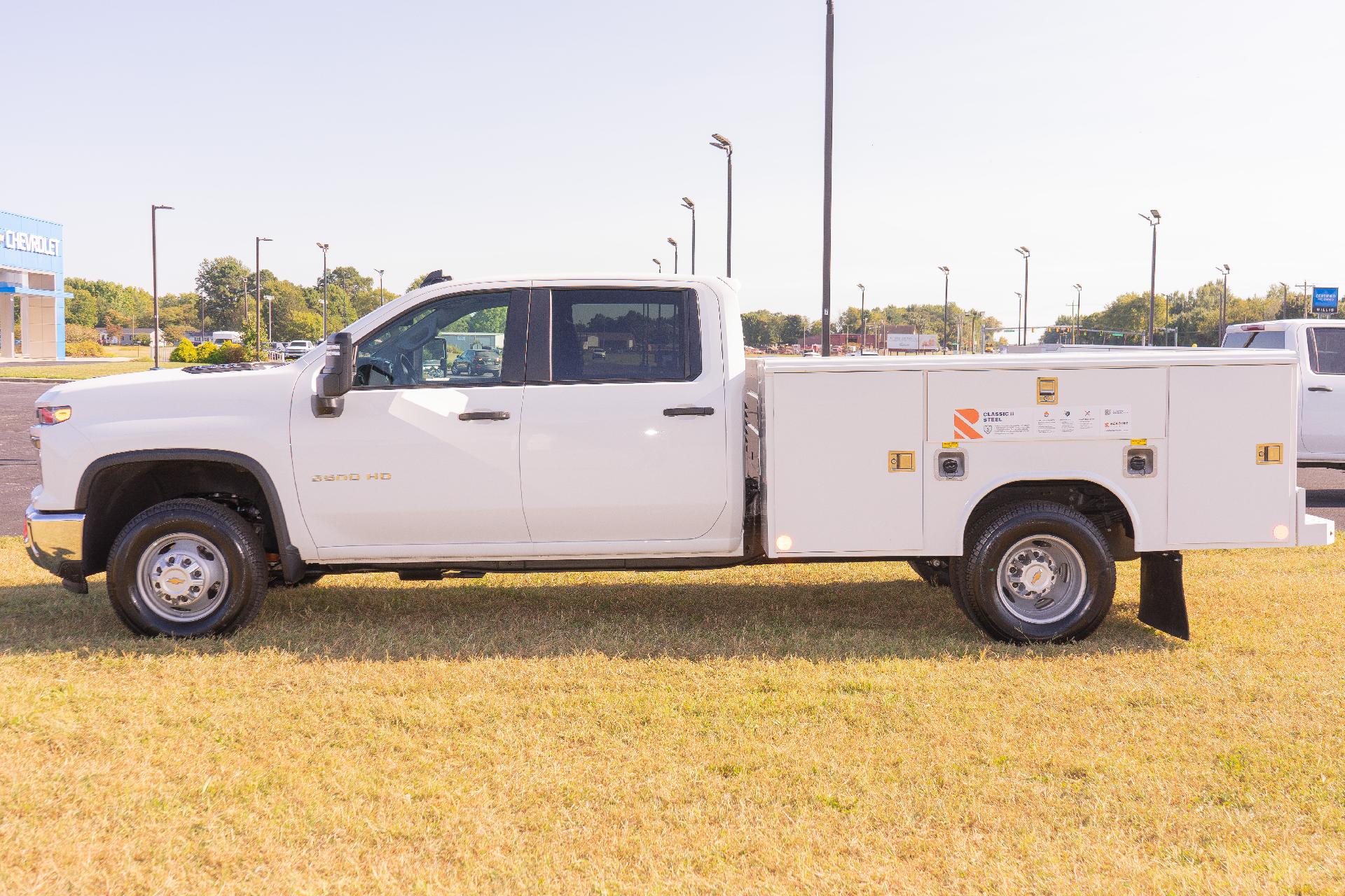 2024 Chevrolet Silverado 3500 HD Chassis Cab Vehicle Photo in SMYRNA, DE 19977-2874