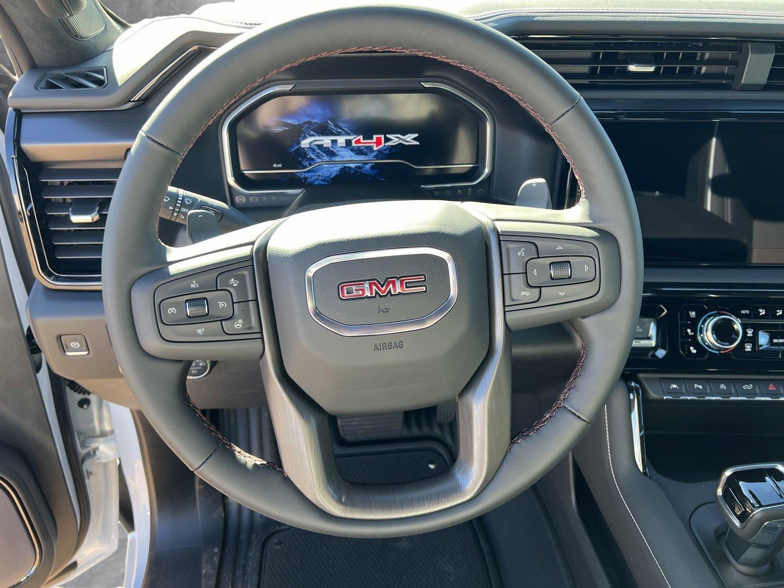 2025 GMC Sierra 1500 Vehicle Photo in MEMPHIS, TN 38115-1503