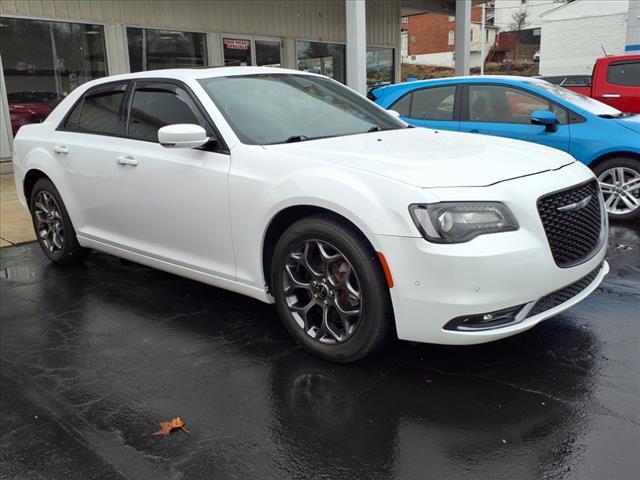 2017 Chrysler 300 Vehicle Photo in TARENTUM, PA 15084-1435