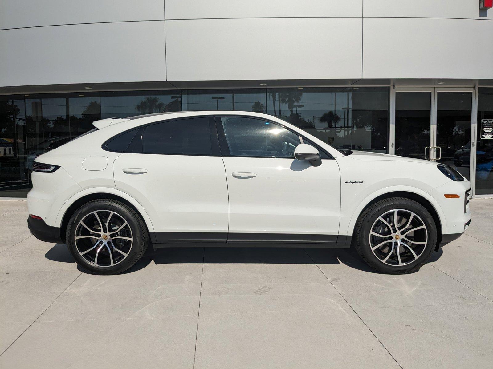 2024 Porsche Cayenne Vehicle Photo in Maitland, FL 32751