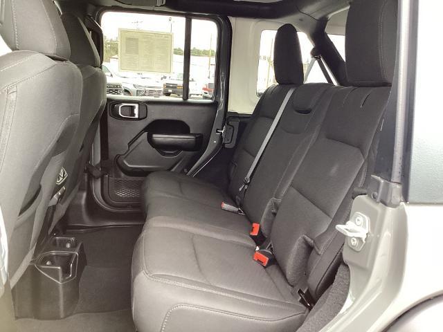 2022 Jeep Wrangler Vehicle Photo in Gardner, MA 01440