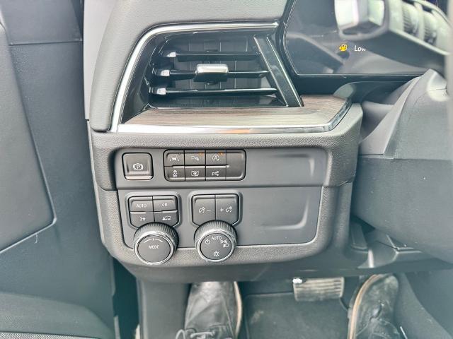 2025 Chevrolet Suburban Vehicle Photo in FAIRMONT, WV 26554-2318