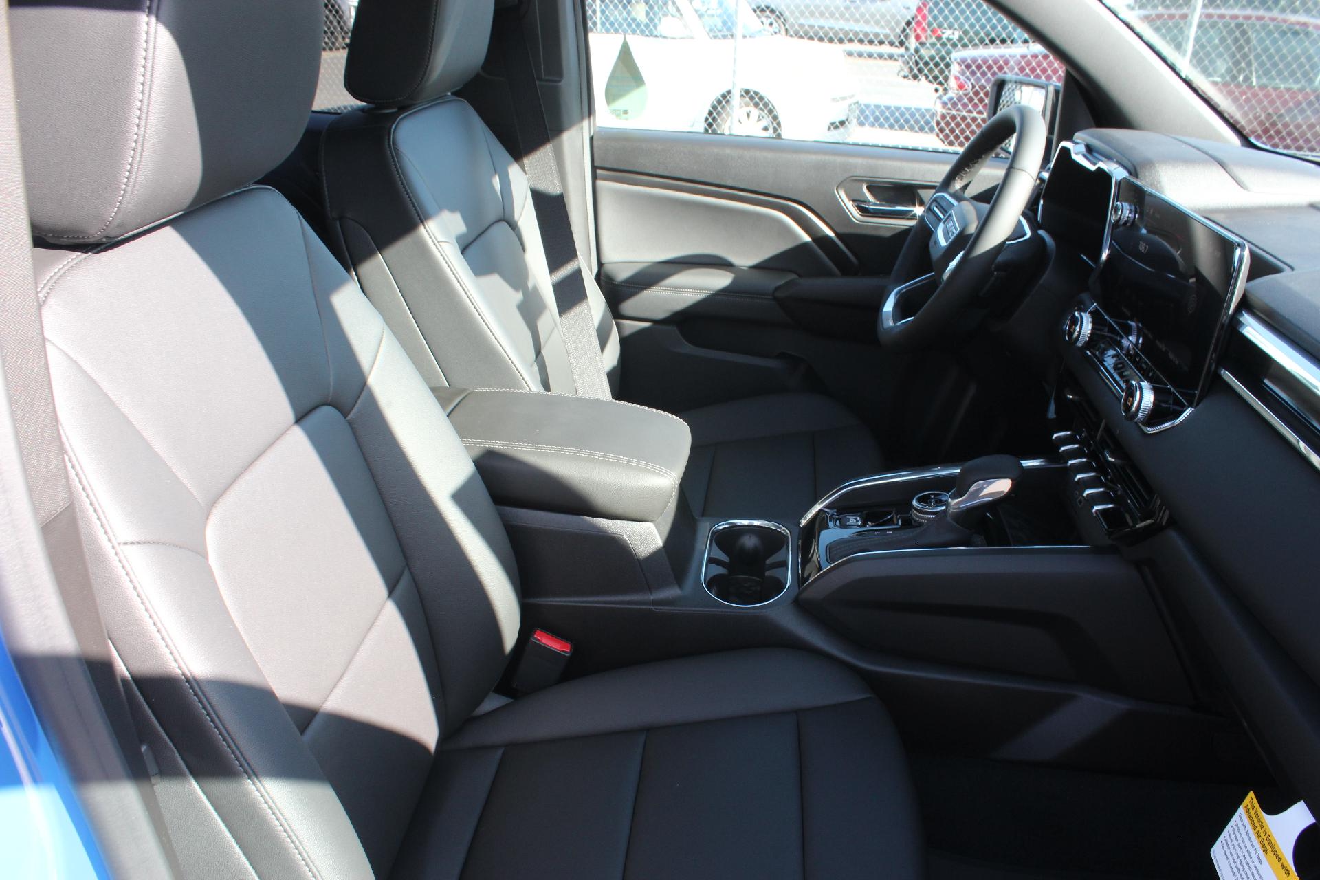 2025 GMC Canyon Vehicle Photo in AURORA, CO 80012-4011