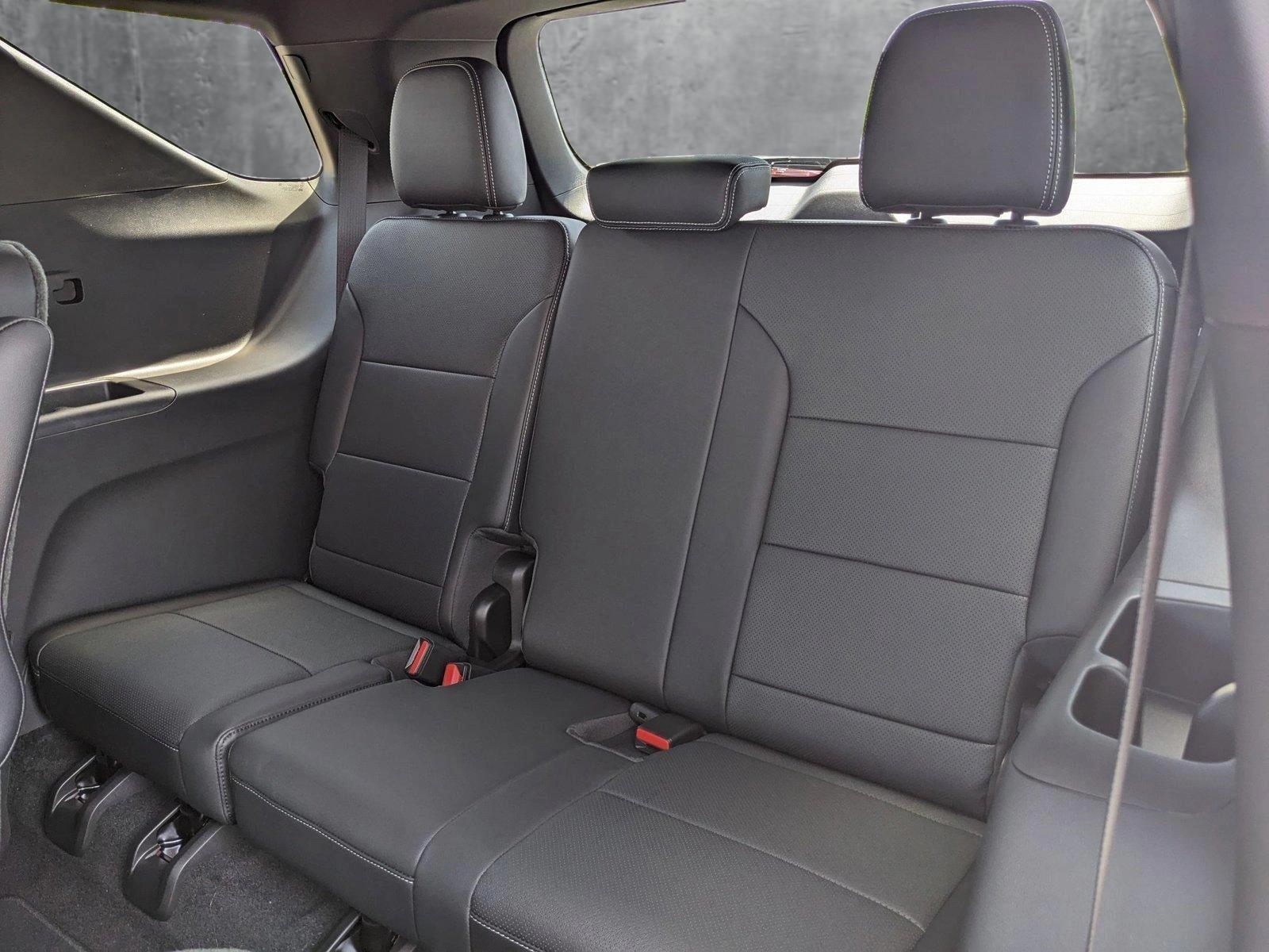 2025 Chevrolet Traverse Vehicle Photo in HOUSTON, TX 77034-5009