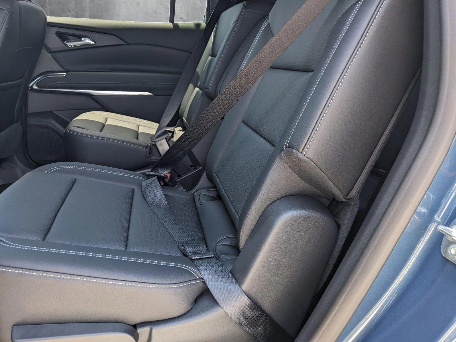 2025 Chevrolet Traverse Vehicle Photo in MIAMI, FL 33172-3015