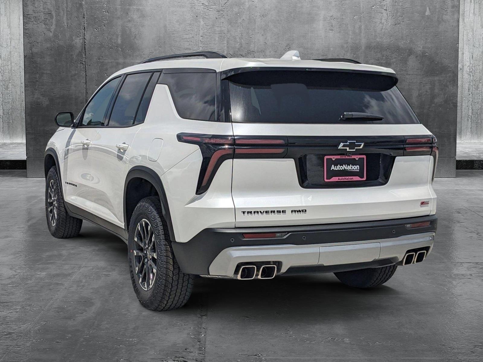 2025 Chevrolet Traverse Vehicle Photo in MIAMI, FL 33172-3015