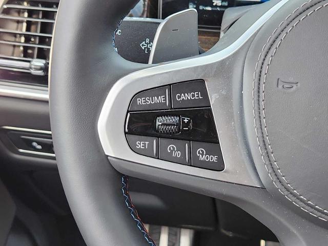 2025 BMW X7 M60i Vehicle Photo in PLANO, TX 75024