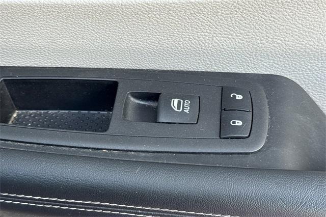 2023 Chrysler Pacifica Vehicle Photo in ELK GROVE, CA 95757-8703