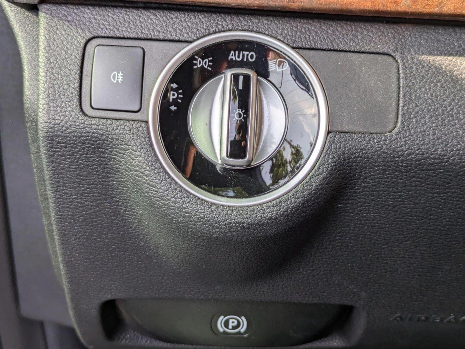 2013 Mercedes-Benz E-Class Vehicle Photo in Tampa, FL 33614