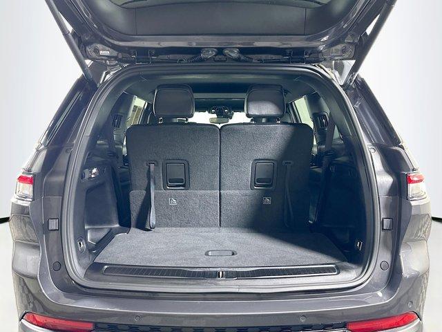 2023 Jeep Grand Cherokee L Vehicle Photo in Doylsetown, PA 18901